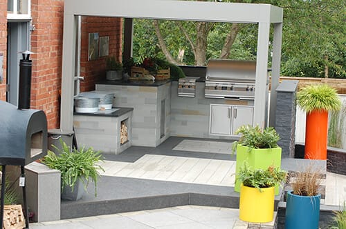 Outdoor Living - Kitchen