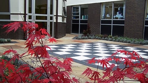 Countess of Chester Hospital’s courtyard area- commercial landscaping