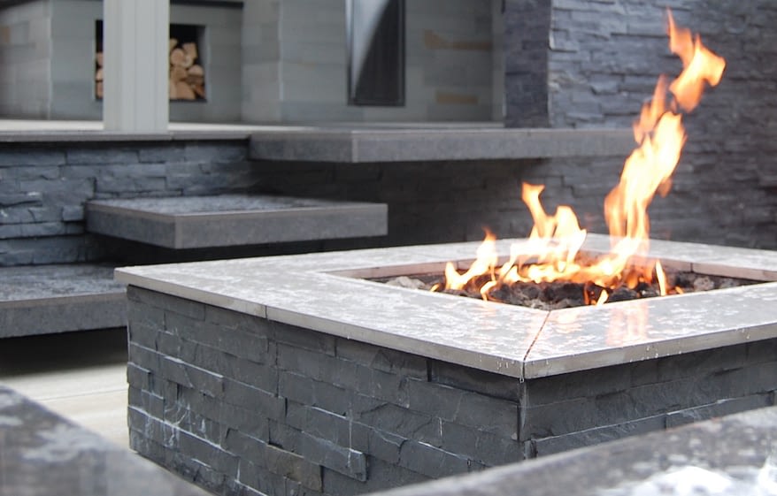 Outdoor-fire-pit