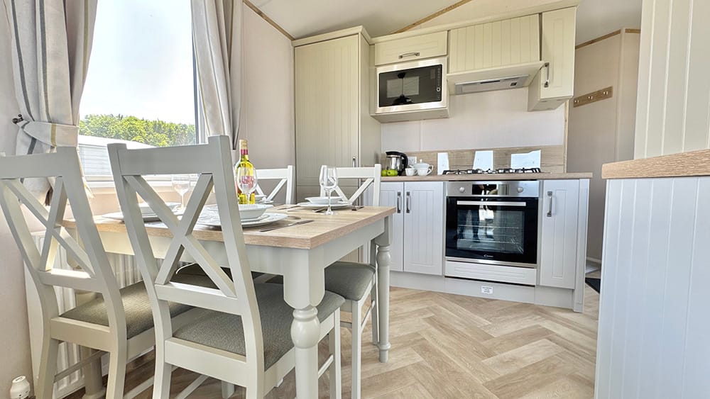 atlas-debonair-dining-area-5022