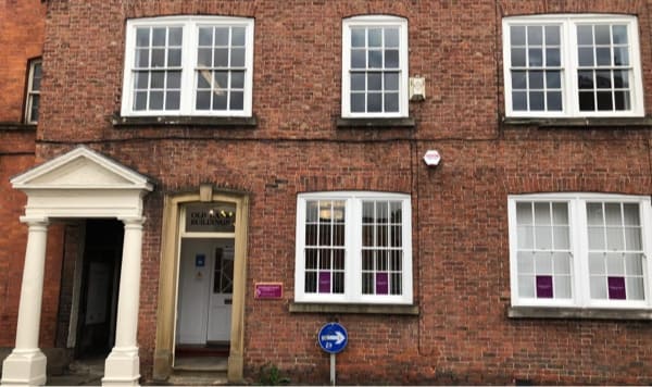 Macclesfield, King Edward St