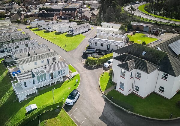 static-caravans-and-cottage-drone