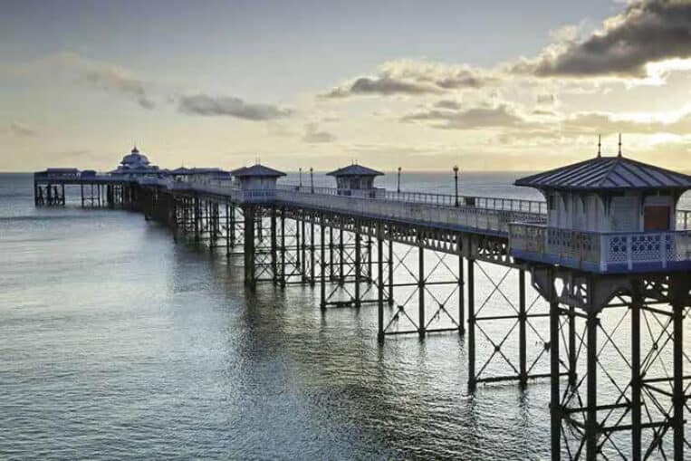 Bron Y Wendon Holiday Park Cottages