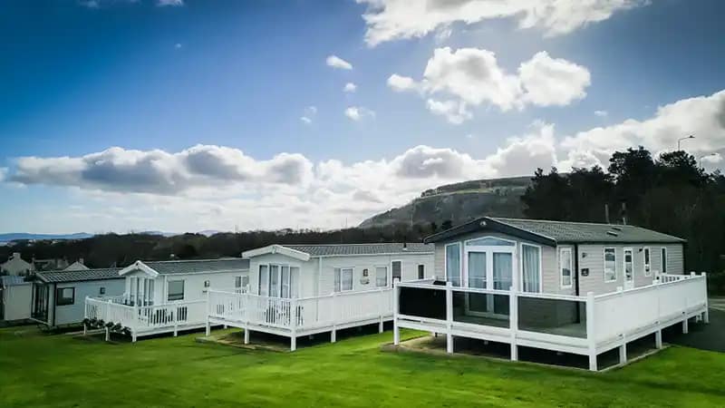 bronywendon-holiday-park-01 Willerby-Avonmore-exterior